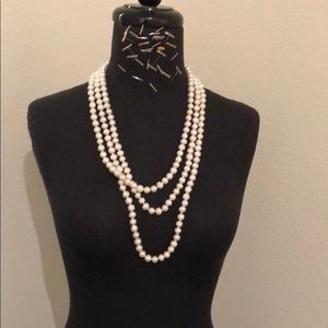 Infinity pearl necklace